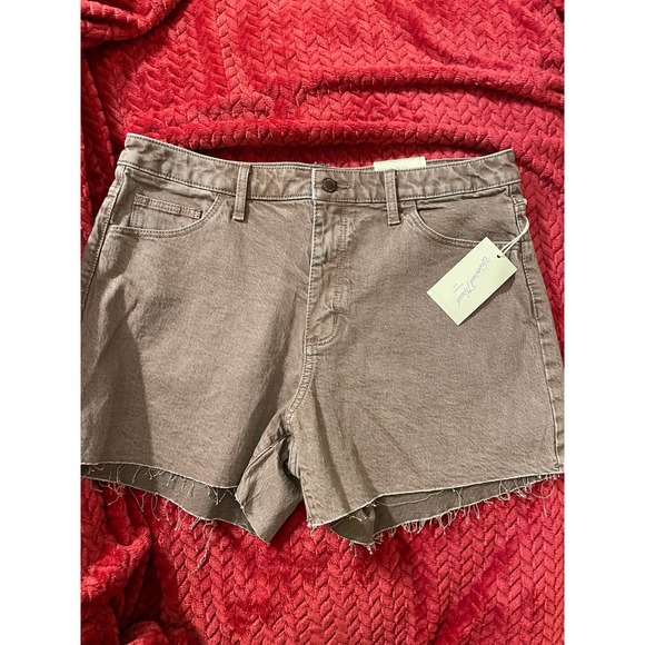 Universal Thread Pants - NWT Universal thread Vintage MIDI shorts